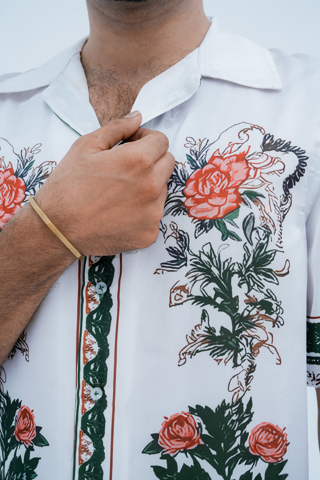 Meadow Border Print Shirt - collar detail